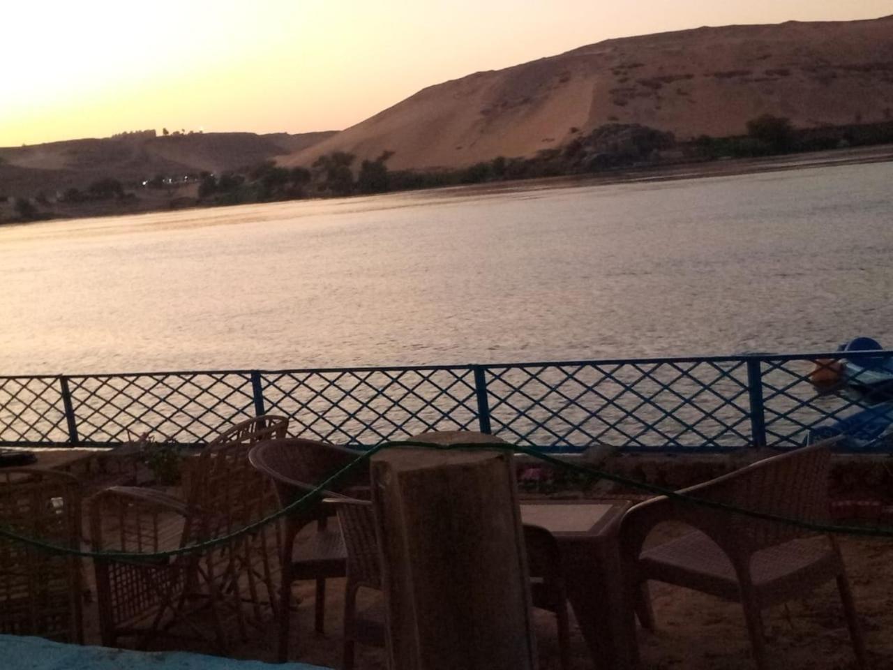 Hotel Hooly Nubian Assuan Esterno foto